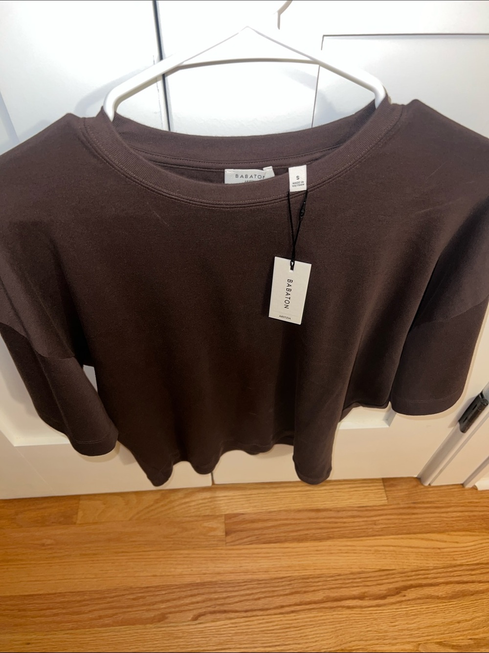 Aritzia Babaton Barclay Tee NWT